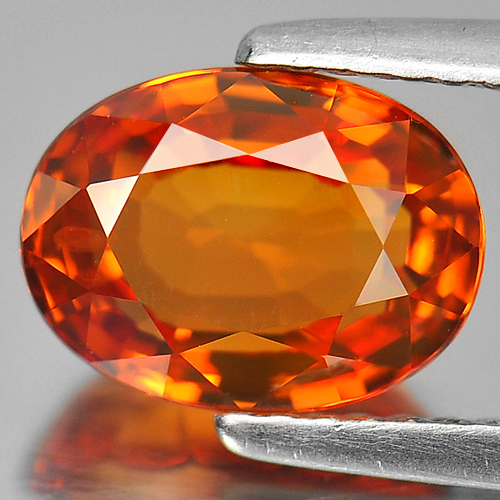 Certified Orangy Yellow Sapphire 2.97 Ct. Clean Oval 8.98 x 6.71 Mm. Natural Gem