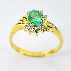 2.63 G. Natural Green Emerald with White Diamond 18K Solid Gold Ring Size 6