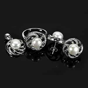 14.36 G. Attractive White Pearl Silver Jewelry Set Of Ring Pendant Earrings