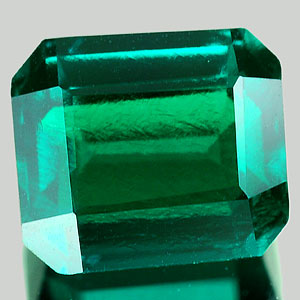 1.90 Ct. Ravishing Green Emerald Created Octagon Shape Unheated