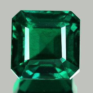 1.67 Ct. VVS Octagon Green Emerald Created Russia