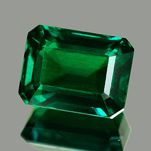 1.77 Ct. VVS Octagon Green Emerald Created Russia