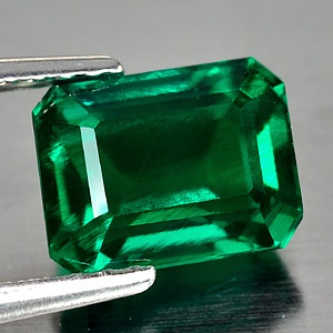 1.83 Ct. VVS Octagon Green Emerald Created Russia
