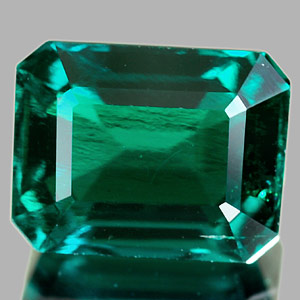 2.52 Ct. Octagon Green Emerald Created Gem Unheated