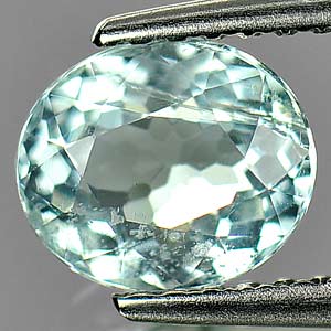 0.98 Ct. Seductive Oval Cut Natural Light Blue Aquamarine Gemstone