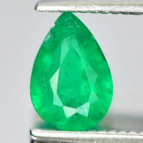 0.44 Ct. Pear Shape Natural Gemstone Green Emerald Unheated