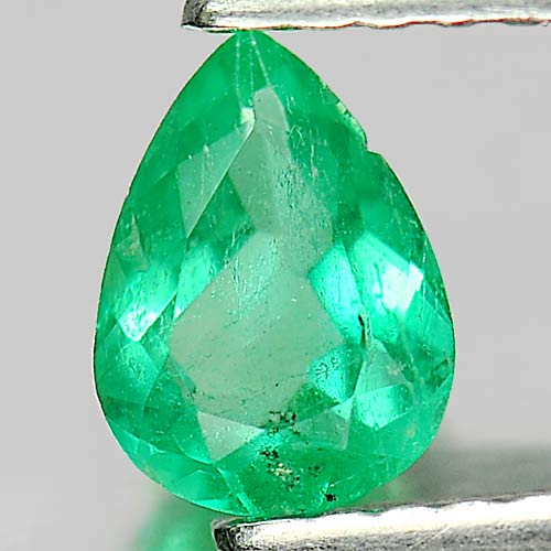 0.40 Ct. Pear Shape Natural Gemstone Green Emerald Unheated