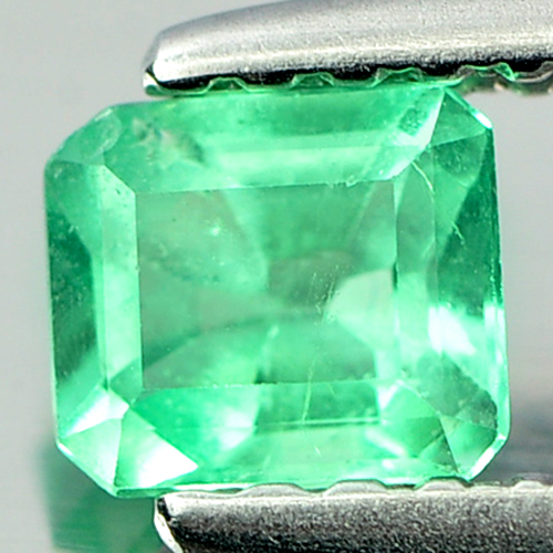 0.31 Ct. Vivid Natural Gemstone Green Emerald Octagon Shape Unheated