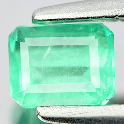 0.39 Ct. Alluring Octagon Shape Natural Gemstone Green Emerald Unheated