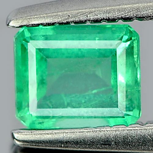 0.34 Ct. Alluring Octagon Natural Gemstone Green Emerald Unheated