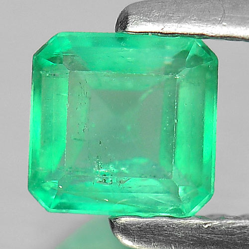 0.45 Ct. Stunning Octagon Cut Natural Gemstone Green Emerald