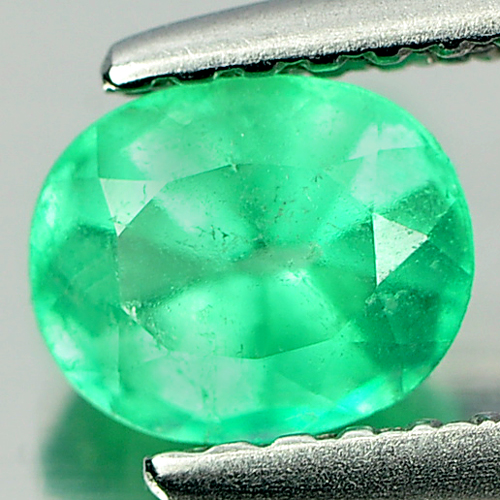 0.62 Ct. Natural Gemstone Green Emerald Oval Shape Unheated