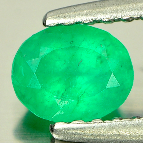 0.39 Ct. Alluring Natural Gem Green Emerald Oval Shape