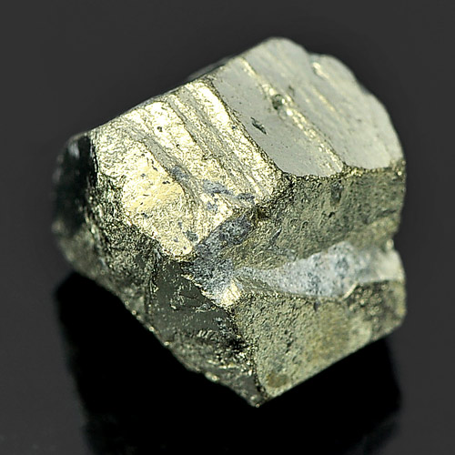 25.22 Ct. Attractive Mineral Metallic Luster And Pale Brass - Yellow Gold Pyrite