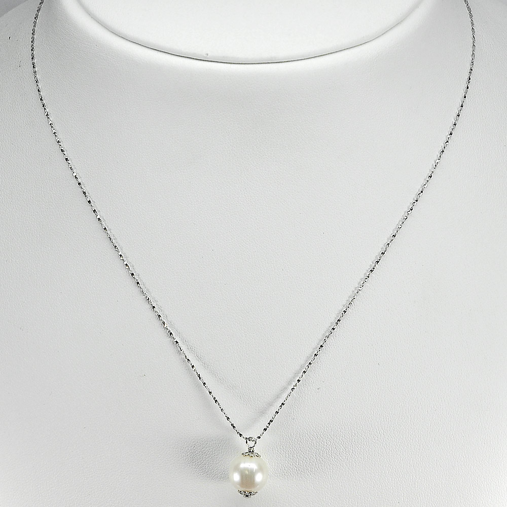 2.83 G. Pretty Natural White Pearl Sterling Silver Necklace Length 18 Inch.