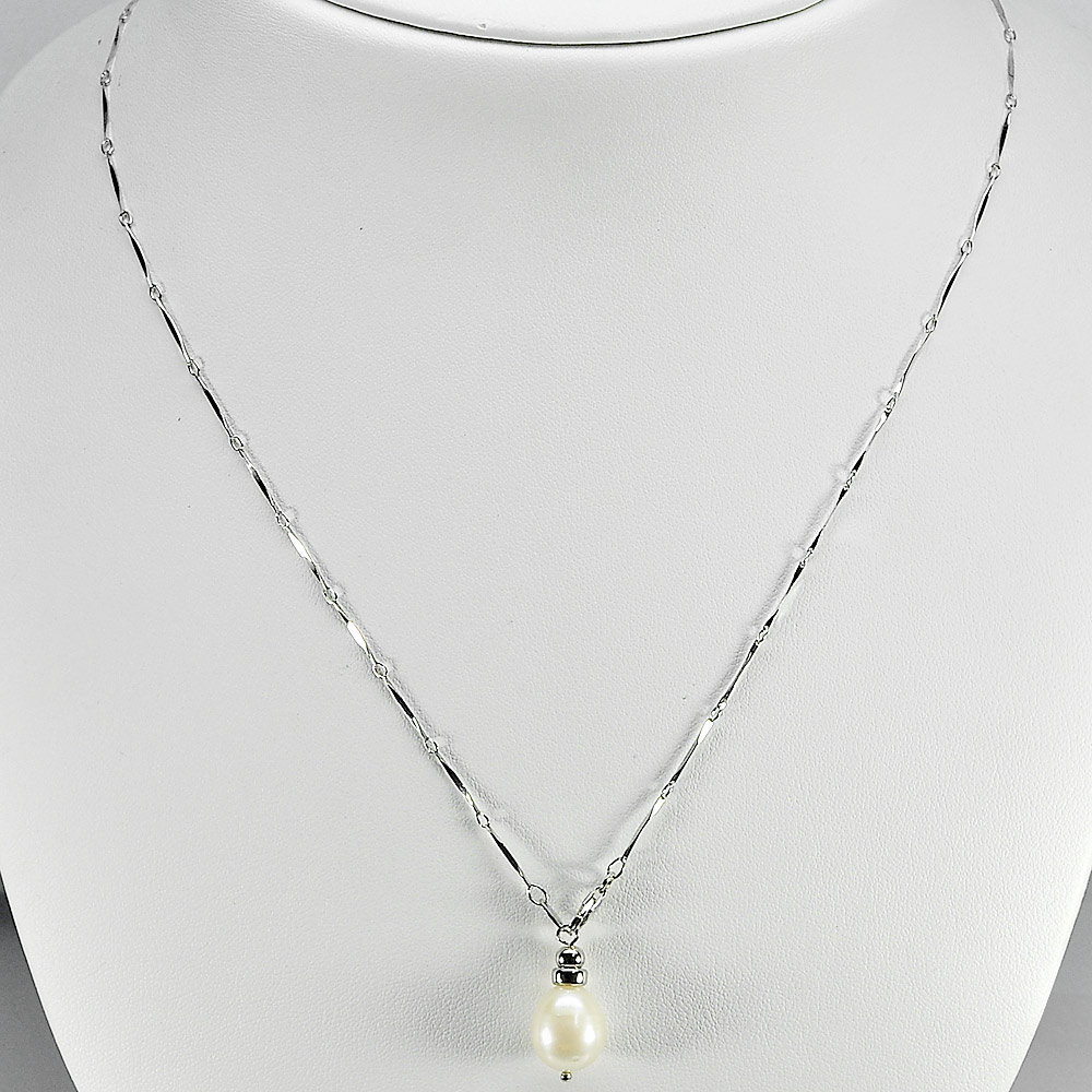 3.54 G. Natural White Pearl Sterling Silver Necklace Length 18 Inch.