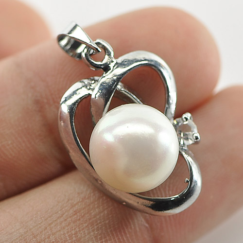 2.84 G. Natural White Pearl Rhodium Silver Plated Pendant Round Cabochon