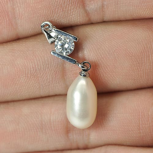 2.22 G. Natural White Pearl Rhodium Silver Plated Pendant Thailand