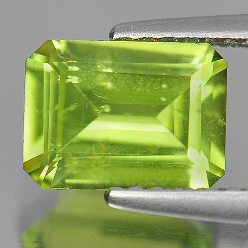 1.39 Ct. Octagon Shape Natural Gemstone Green Peridot Unheated