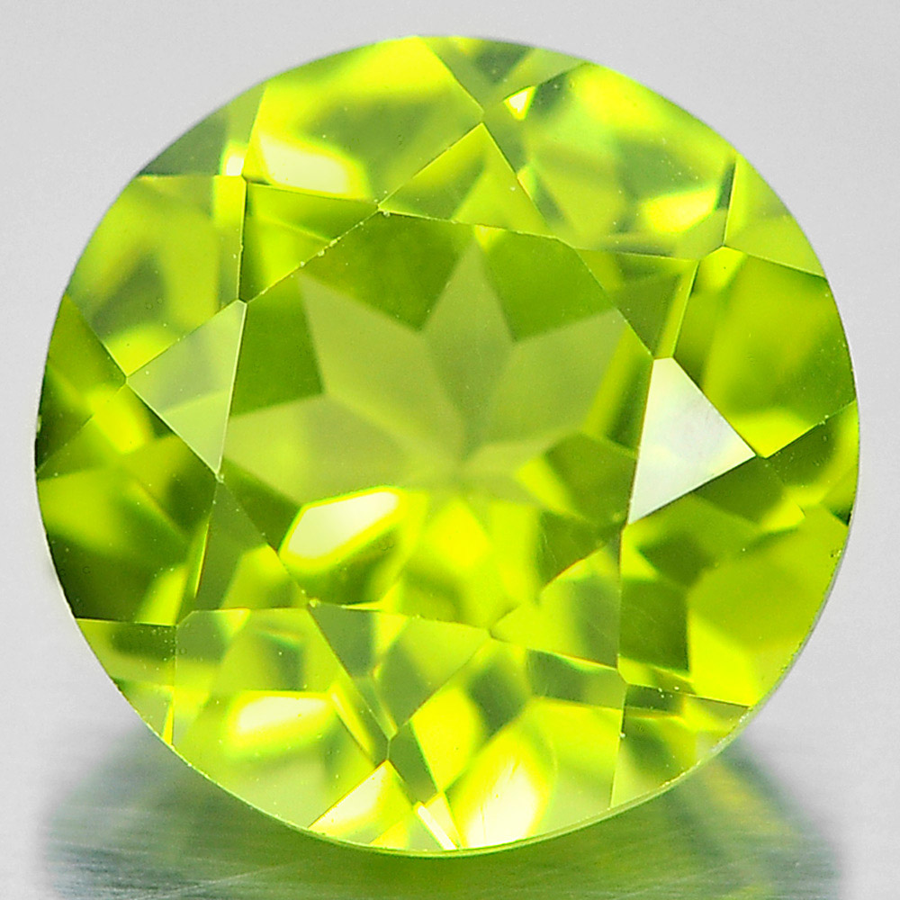 Unheated 1.58 Ct. Round Shape Natural Gemstone Green Peridot From Pakistan