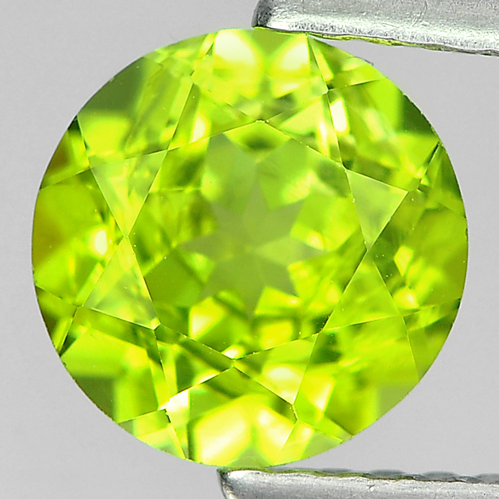 Unheated 1.54 Ct. Round Shape Natural Gemstone Green Color Peridot From Pakistan