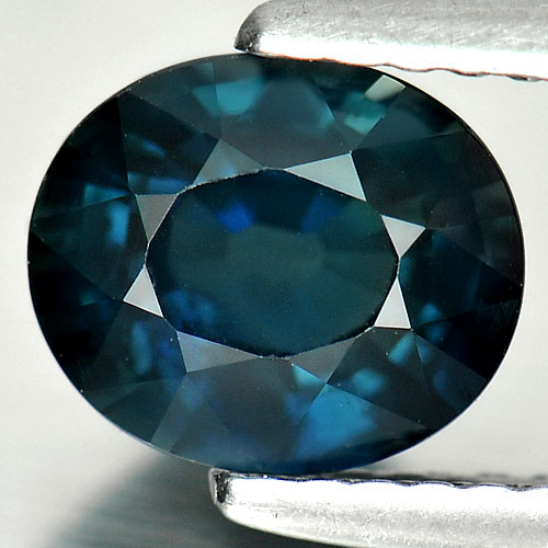 Certified 1.69 Ct. Natural Gemstone Blue Sapphire Oval Cutting Madagascar