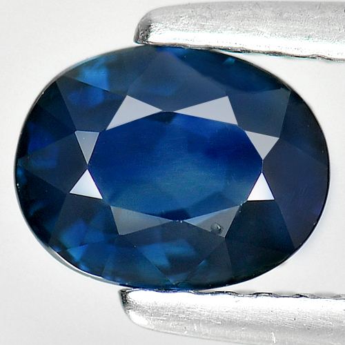 Certified 1.11 Ct. Oval Shape Natural Blue Sapphire Gemstone Madagascar
