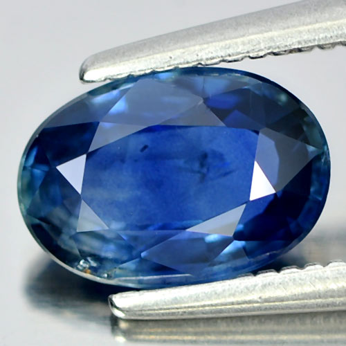 1.44 Ct. Beauty Oval Shape Natural Gemstone Blue Sapphire Thailand