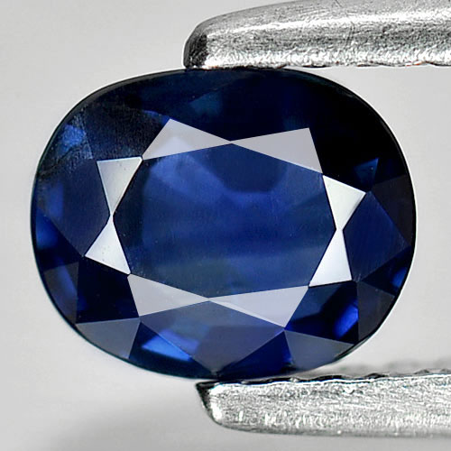 Certified 0.92 Ct. Oval Shape Natural Blue Sapphire Unheated Gemstone