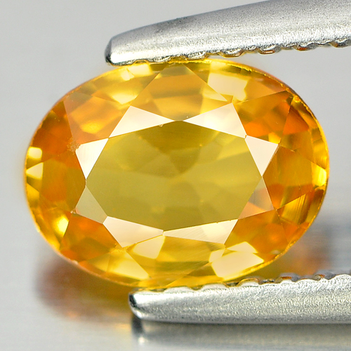1.03 Ct. Twinkling Oval Shape Natural Gem Yellow Sapphire Madagascar