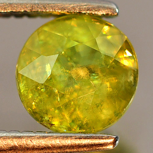 0.94 Ct. Round Natural Gem Yellowish Green Titanium Sphene Rainbow Spark