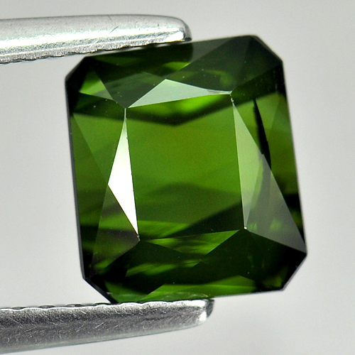 2.65 Ct. Natural Gemstone Green Tourmaline Octagon Cut Unheated