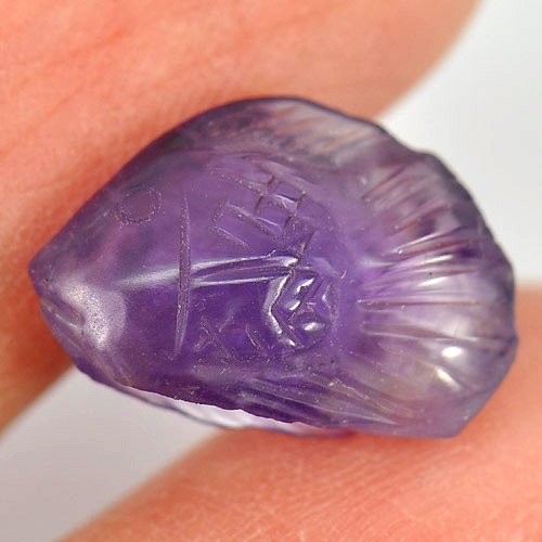 4.71 Ct. Attractive Fish Carving Natural Gem Violet Amethyst Unheated